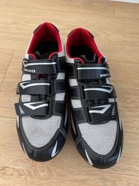 Venzo Cycling Shoes Men’s Size 10.5
